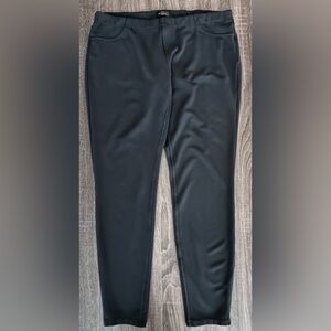 The Limited Classic Black Dress Skinny Pants / Leggings | Size Large